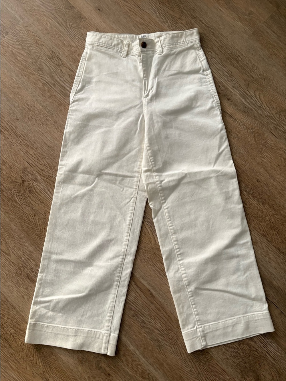 Gap High Rise Wide-Leg White Crop Jeans